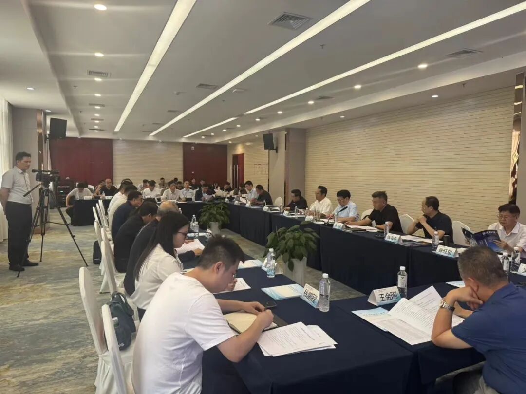 国内十余省市航空航天学会参加中部航空航天研讨会
